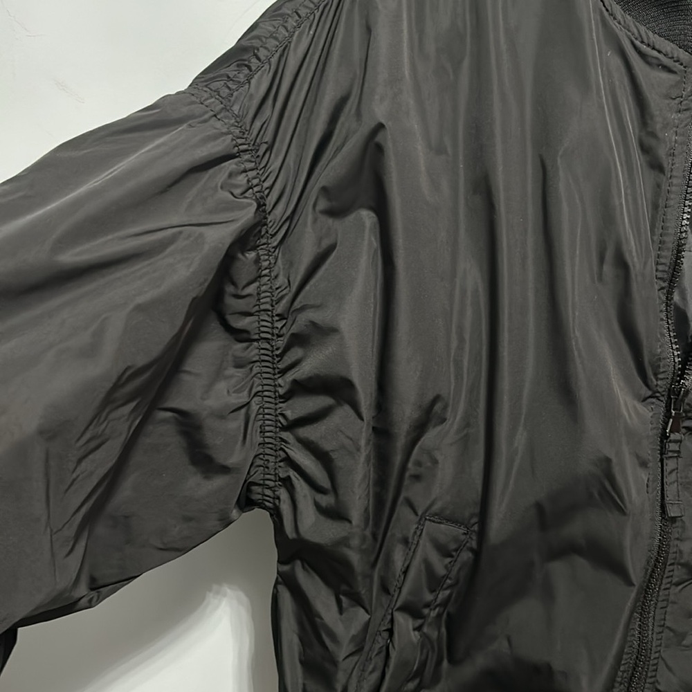 Old Navy size small Go-H20 black bomber style jacket - Picture 3 of 9
